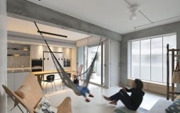 Loại bỏ tường ngăn, căn hộ 104m2 mang lại cảm giác vui vẻ, tạo sự kết nối giữa các thành viên