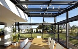 Xây nhà bằng kính: thiết kế sang trọng độc đáo cho ngôi nhà mơ ước