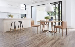Sàn gỗ chống thấm nước có thật sự hiệu quả?