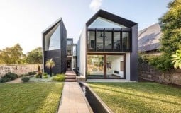 Thiết kế “chẻ đôi nhà” - xu hướng mới trong thiết kế nhà ở năm 2019