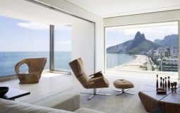 RS: Căn hộ sở hữu view tuyệt đẹp ra bãi biển Ipanema
