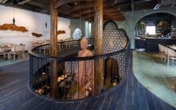 Sadhu Restaurant - Không gian thanh tịnh thấm đượm tinh thần Phật giáo