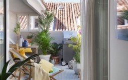 Khám phá không gian 'chất lừ' bên trong ngôi nhà 100m2 tại Madrid, Tây Ban Nha