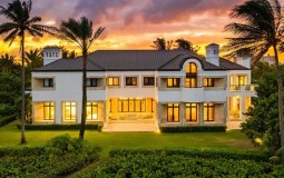 Ngắm biệt thự của tỷ phú Russell Weiner trị giá 35 triệu USD