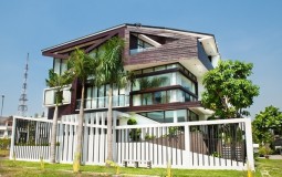 Ngôi biệt thự ở Sài Gòn khác biệt giữa khu dân cư mới