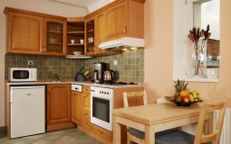 Cách chọn tủ bếp đẹp cho căn hộ chung cư nhỏ