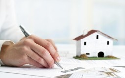 4 kiểu hợp đồng mua bán nhà đất cần tránh để khỏi mất tiền oan