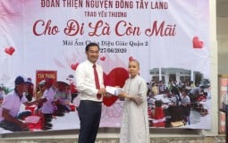 Đoàn Thiện nguyện Đông Tây Land sẻ chia yêu thương với các em nhỏ Mái ấm chùa Diệu Giác