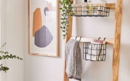 Mẫu kệ để đồ nhà tắm đơn giản nhưng độc đáo