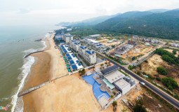 Dự án Lan Rừng Resort xây dựng kè lấn biển khiến dân bức xúc