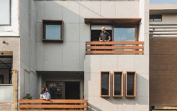 Mãn nhãn với sự "lột xác" của căn nhà bị giới hạn Hs House tại Ấn Độ thành không gian thông thoáng, tươi mới