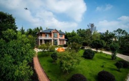 Biệt thự nghỉ dưỡng sang trọng của cô gái trẻ về quê lập nghiệp ở Chiết Giang