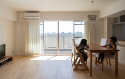 Căn hộ của gia đình 5 người tại Nhật Bản, thiết kế 1 phòng ngủ để các con có không gian vui chơi trong nhà