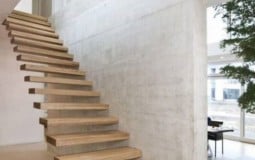 Bật mí những mẫu cầu thang không tay vịn đẹp xuất sắc cho nhà hiện đại