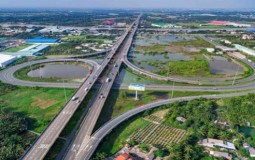Đức Hòa phát triển mạnh - tạo đà cho bất động sản 'vượt sóng'