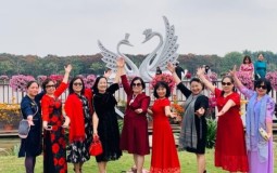 Người già sống lâu, sống khoẻ, sống trẻ, sống vui trong đại đô thị xanh lớn nhất miền Bắc