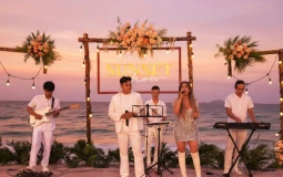 Chuỗi đêm nhạc trên biển lần đầu tiên xuất hiện tại bãi dài với Cara Sunset Show