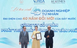 Văn Phú được vinh danh Top 40 doanh nghiệp tư nhân tiêu biểu đại diện cho 40 năm đổi mới đất nước
