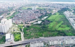Công an Hà Nội khuyến cáo cá nhân, DN trả lại tiền nếu 'trót nhận tiền môi giới mua NOXH'