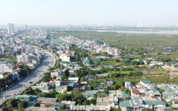 Nhà đất ngoài đê 'đóng băng', dừng xây dựng vì lo 'vướng' trục đại lộ cảnh quan sông Hồng