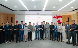 VinaLiving ký kết đối tác tư vấn chiến lược phát triển – vận hành trung tâm thương mại