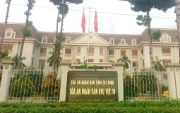 Dôi dư hàng trăm trụ sở ở vị trí 'đất vàng'