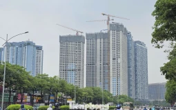 Nguồn cung tăng, giá thứ cấp giảm nhưng người dân vẫn khó mua nhà