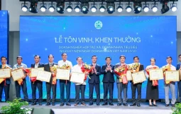 Vega City nhận Bằng khen của Chủ tịch UBND tỉnh Khánh Hòa, tiếp nối hành trình đồng hành cùng địa phương