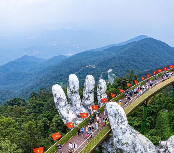 Mở 'van tín dụng': Động lực cho du lịch tăng tốc