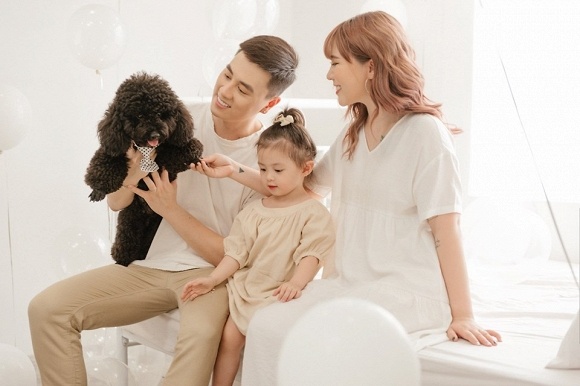 "Đột nhập " vào căn hộ hiện đại, trẻ trung của vợ chồng diễn viên Kiên Hoàng