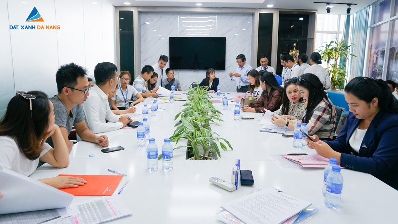 Đất Xanh Đà Nẵng công chứng sang “sổ đỏ” cho khách hàng của dự án Palm Village