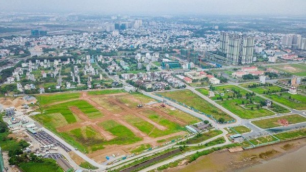 Luật "đá" luật trong quản lý đất đai
