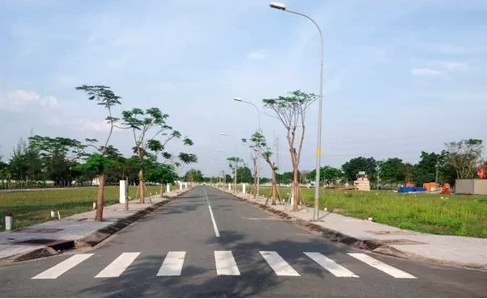 Bỏ ra tiền tỷ đặt cọc mua đất nền, nên hay không?
