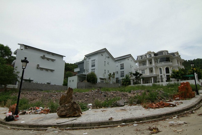 Kiên quyết xử lý xây dựng trái phép, sai quy hoạch ở Nha Trang