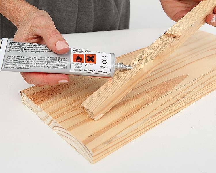 Nguyên nhân và giải pháp cho tình trạng cầu thang gỗ kêu 'cọt kẹt'