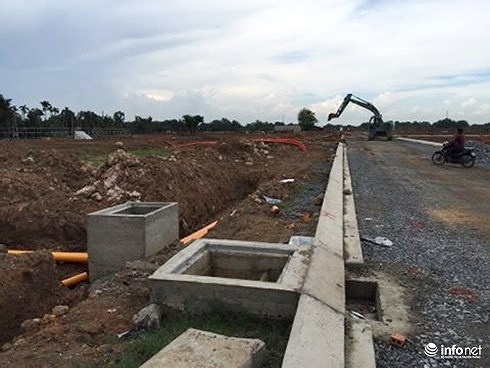 Chuyện lạ xây “nhà nhỏ trong nhà lớn” ở vùng ven TP.HCM