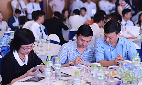 Cuộc đua làm chủ đầu tư của sàn môi giới