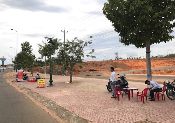 Đầu tư, đầu cơ bất động sản giảm nhiệt do siết vốn