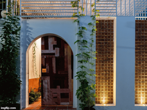 KSS House: Ngôi nhà ống cũ biến hình đầy mới mẻ với vẻ mộc mạc, bình yên