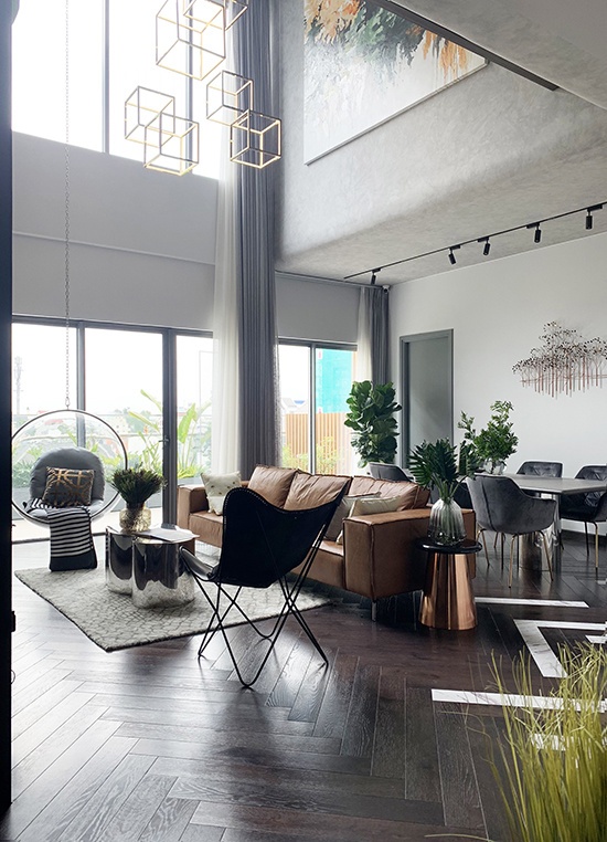 Khám phá không gian thoáng mát bên trong căn hộ Duplex 210m2