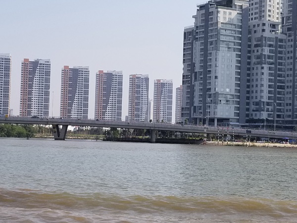 Lãng phí quỹ đất hành lang bảo vệ sông, rạch