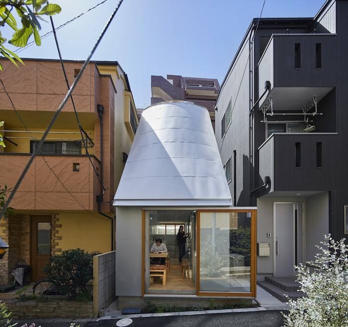Bất ngờ với sự tiện nghi của ngôi nhà 18m2 - Love2 House ở Tokyo