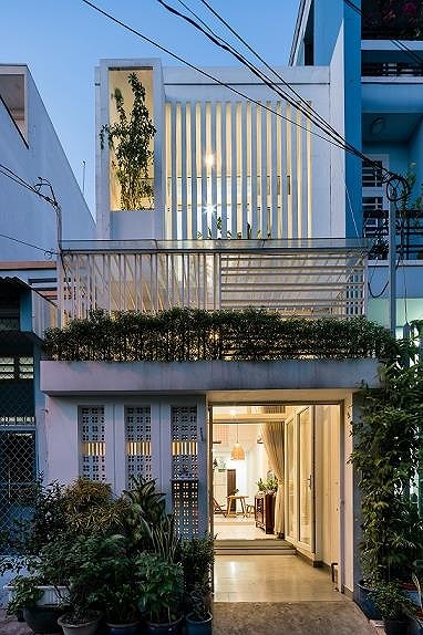 Vẻ đẹp độc đáo của ngôi nhà phố trong hẽm nhỏ tại Sài Gòn