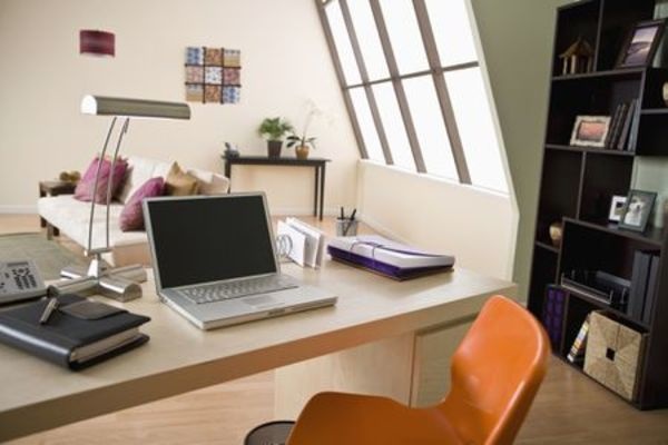 Sự nghiệp thuận lợi nhờ bài trí bàn làm việc hợp phong thủy