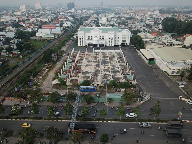 Công trình gần ngàn tỉ xây không phép ngay trung tâm Biên Hòa