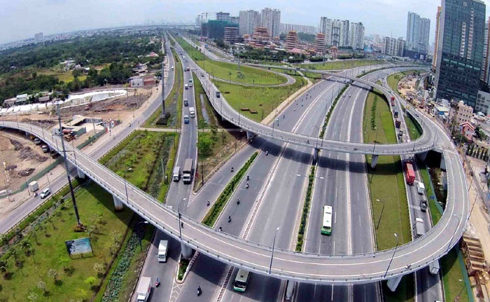 Đề xuất phát triển - bài học từ TP Hồ Chí Minh