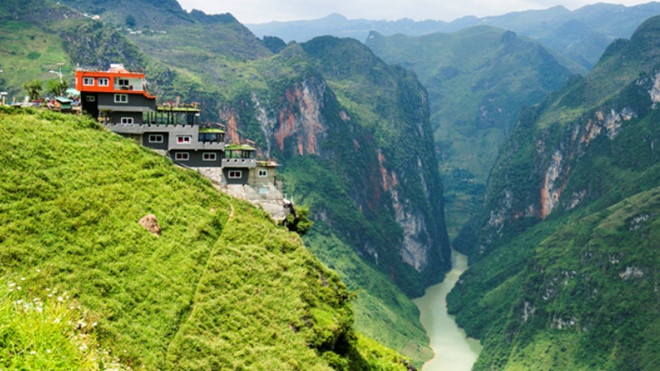 Hà Giang đề xuất phương án phá nhà hàng trái phép ở Mã Pì Lèng