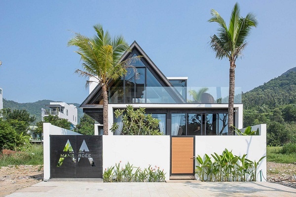 Có gì bên trong căn biệt thự 180m2 dưới chân núi Sơn Trà?