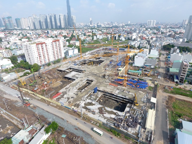 Siết bán nhà hình thành trong tương lai