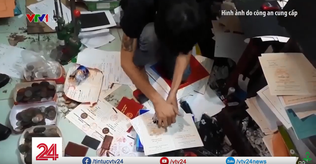 Kinh nghiệm nhận biết sổ đỏ giả cho người mua nhà lần đầu